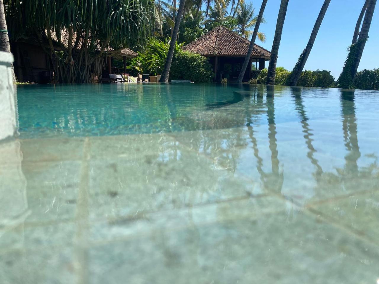 Rockside Cabanas Hotel Unawatuna Eksteriør bilde
